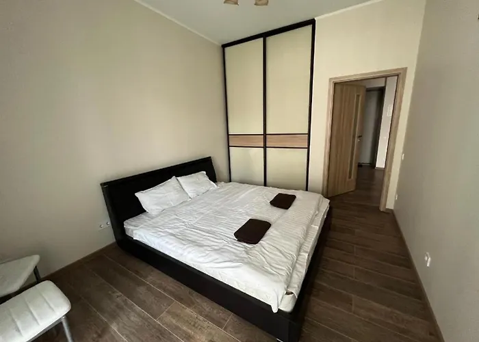 Forum новобуд з приватним бомбосховищем та приватним підземним паркінгом *